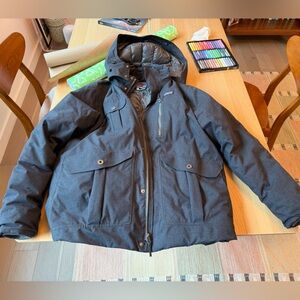 Men’s Patagonia puffer. XL